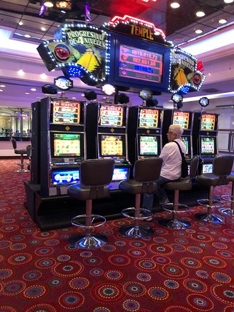casino-radisson-victoria.jpg