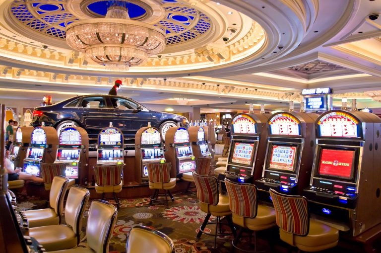 a-im-1-Slot_machines_Bellagio.jpg