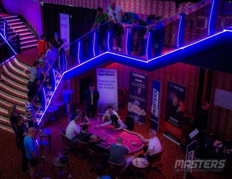 crystal-crown-casino-169797.jpg